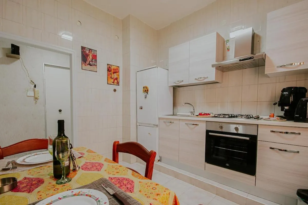 Dimora Luciella History And Culture Apartment Naples